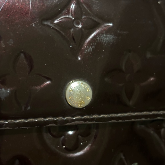 Louis Vuitton Vernis wallet💯 Authentic - Picture 2 of 11